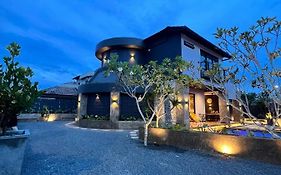 La Villas Kuantan Private Pool,Near Beach,Bbq,Karaoke